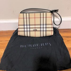 Vintage Burberry small shoulder bag